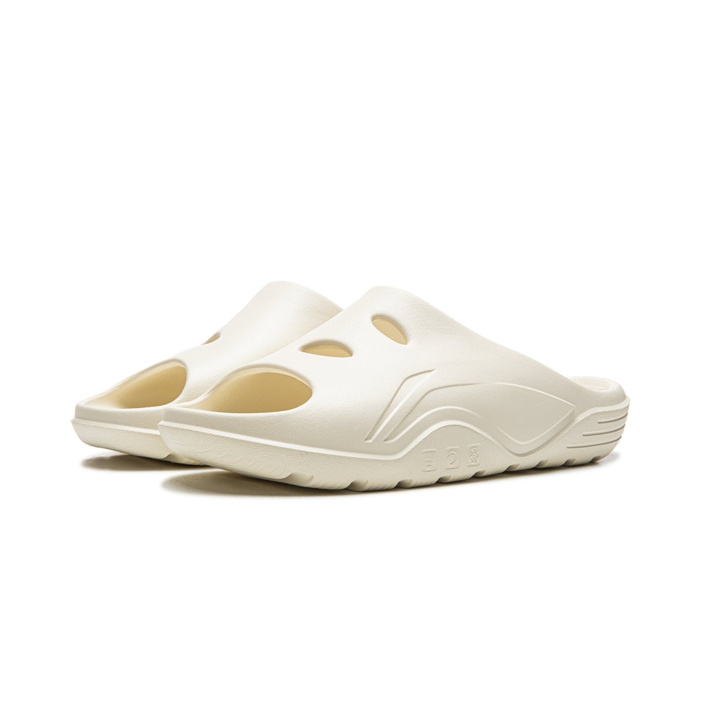Li-Ning sliders i let og komfortabelt design